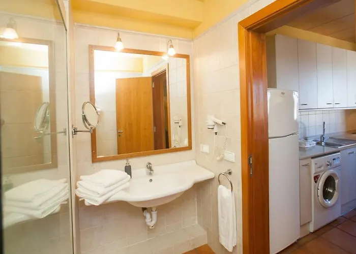 El Atico De La Muralla En El Centro De *